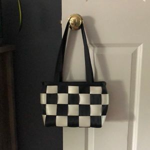 Harvey’s Seatbelt tote bag